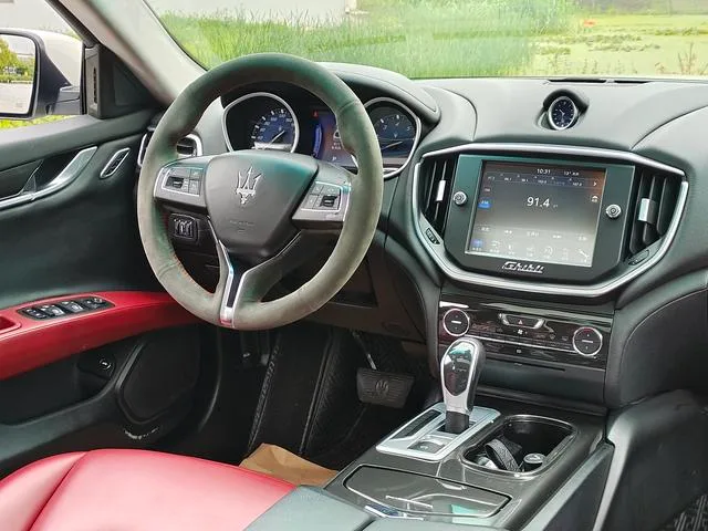 Maserati Ghibli 2014 3.0T Standard Edition interior photo 11 Maserati Ghibli 2014 3.0T Standard Edition interior photo 11