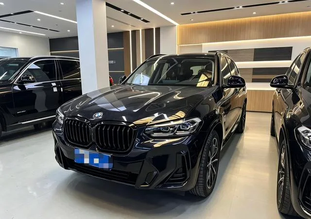 BMW X3 2023 xDrive30i Leader M Ensemble de nuit Yao extérieur photo 1 BMW X3 2023 xDrive30i Leader M Ensemble de nuit Yao extérieur photo 1