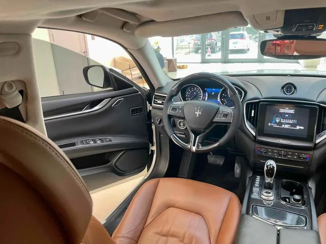 Maserati Ghibli 2017 3.0T Standard Edition interior photo 17 Maserati Ghibli 2017 3.0T Standard Edition interior photo 17