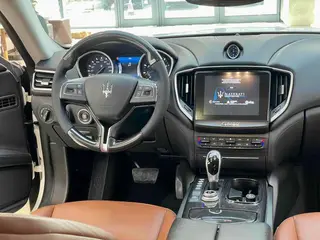 Maserati Ghibli 2017 3.0T Standard Edition interior photo 20 Maserati Ghibli 2017 3.0T Standard Edition interior photo 20