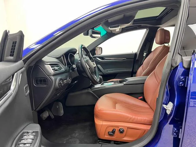 Maserati Ghibli 2014 3.0T Standard Edition interior photo 17 Maserati Ghibli 2014 3.0T Standard Edition interior photo 17