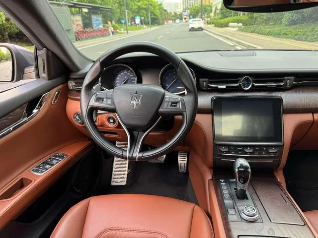 Maserati Quattroporte 2017 3.0T Tipo estándar exterior foto 4 Maserati Quattroporte 2017 3.0T Tipo estándar exterior foto 4
