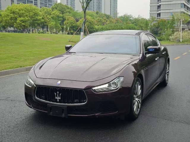 Maserati Ghibli 2014 3.0T Versión estándar exterior foto 1 Maserati Ghibli 2014 3.0T Versión estándar exterior foto 1