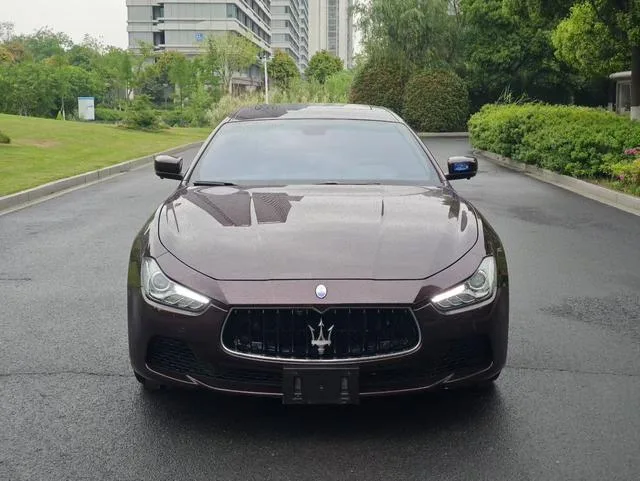 Maserati Ghibli 2014 3.0T Versión estándar exterior foto 2 Maserati Ghibli 2014 3.0T Versión estándar exterior foto 2