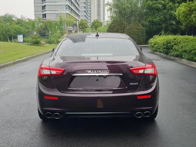 Maserati Ghibli 2014 3.0T Versión estándar exterior foto 5 Maserati Ghibli 2014 3.0T Versión estándar exterior foto 5
