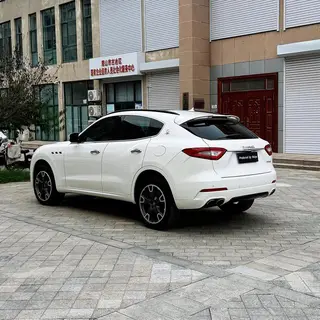 Maserati Levante 2018 3.0T Classic Edition exterior photo 4 Maserati Levante 2018 3.0T Classic Edition exterior photo 4