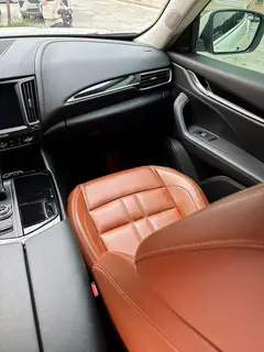 Maserati Levante 2018 3.0T Classic Edition interior photo 11 Maserati Levante 2018 3.0T Classic Edition interior photo 11