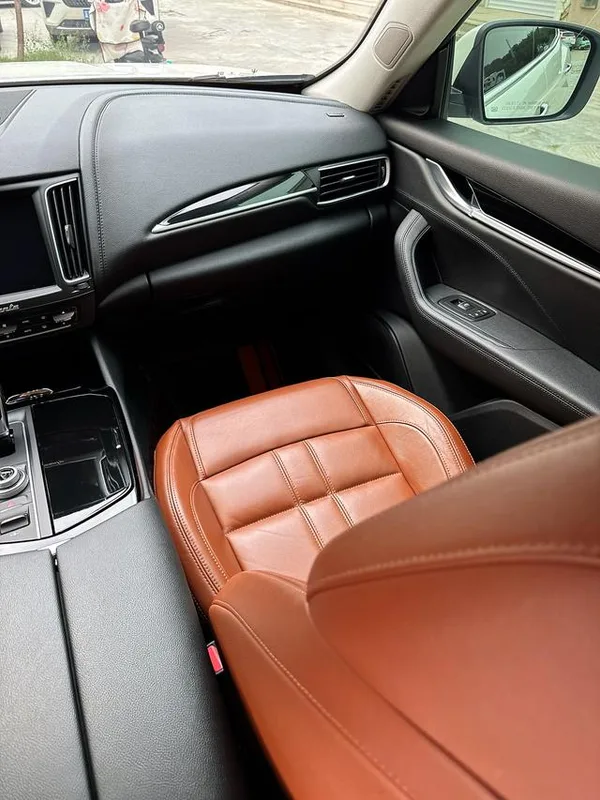 Maserati Levante 2018 3.0T Classic Edition interior photo 11 Maserati Levante 2018 3.0T Classic Edition interior photo 11