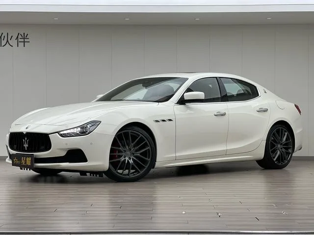 Maserati Ghibli 2014 3.0T Versión estándar exterior foto 1 Maserati Ghibli 2014 3.0T Versión estándar exterior foto 1
