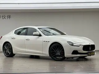 Maserati Ghibli 2014 3.0T Versión estándar exterior foto 3 Maserati Ghibli 2014 3.0T Versión estándar exterior foto 3