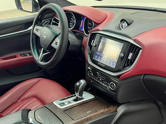 Maserati Ghibli 2014 3.0T Versión estándar exterior foto 5 Maserati Ghibli 2014 3.0T Versión estándar exterior foto 5