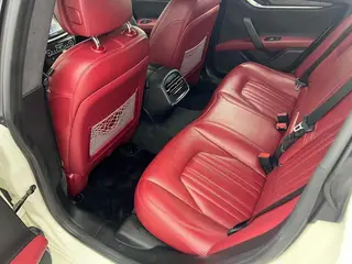 Maserati Ghibli 2014 3.0T Versión estándar interior foto 18 Maserati Ghibli 2014 3.0T Versión estándar interior foto 18