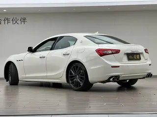 Maserati Ghibli 2014 3.0T Versión estándar interior foto 19 Maserati Ghibli 2014 3.0T Versión estándar interior foto 19