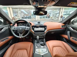 Maserati Ghibli 2022 2.0T GT Sharp Edition interior photo 10 Maserati Ghibli 2022 2.0T GT Sharp Edition interior photo 10