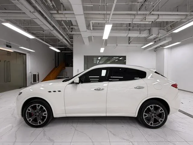 Maserati Levante 2016 3.0T Levante exterior photo 3 Maserati Levante 2016 3.0T Levante exterior photo 3