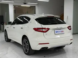 Maserati Levante 2016 3.0T Levante exterior photo 4 Maserati Levante 2016 3.0T Levante exterior photo 4