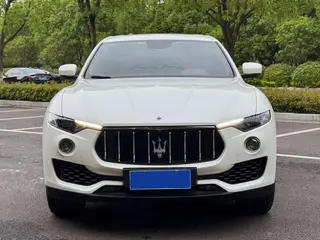 Maserati Levante 2018 3.0T Édition classique extérieur photo 2 Maserati Levante 2018 3.0T Édition classique extérieur photo 2