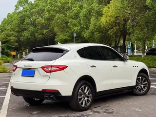Maserati Levante 2018 3.0T Édition classique extérieur photo 3 Maserati Levante 2018 3.0T Édition classique extérieur photo 3