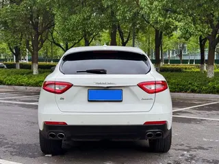 Maserati Levante 2018 3.0T Édition classique extérieur photo 5 Maserati Levante 2018 3.0T Édition classique extérieur photo 5