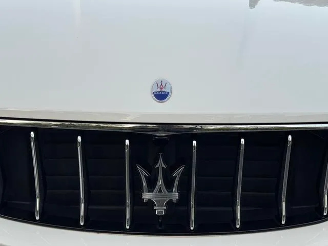Maserati Levante 2018 3.0T Édition classique extérieur photo 6 Maserati Levante 2018 3.0T Édition classique extérieur photo 6