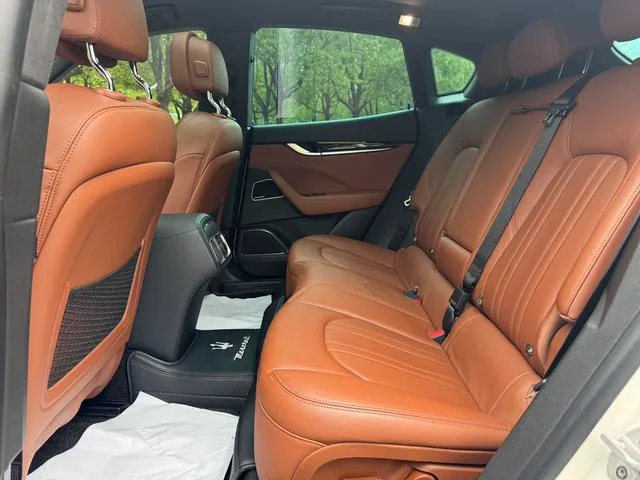 Maserati Levante 2018 3.0T Édition classique extérieur photo 8 Maserati Levante 2018 3.0T Édition classique extérieur photo 8