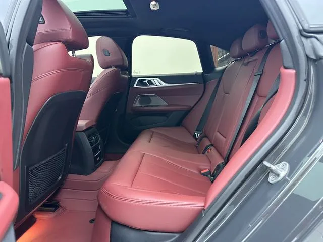 BMW 4 Series 2022 425i Gran Coupe M Traje nocturno deportivo Yao interior foto 8 BMW 4 Series 2022 425i Gran Coupe M Traje nocturno deportivo Yao interior foto 8
