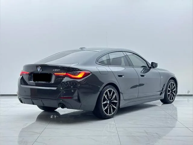 BMW 4 Series 2022 425i Gran Coupe M Traje nocturno deportivo Yao interior foto 9 BMW 4 Series 2022 425i Gran Coupe M Traje nocturno deportivo Yao interior foto 9