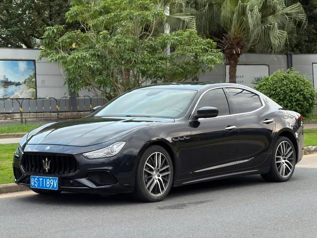 Maserati Ghibli 2018 3.0T Standard Edition exterior photo 1 Maserati Ghibli 2018 3.0T Standard Edition exterior photo 1