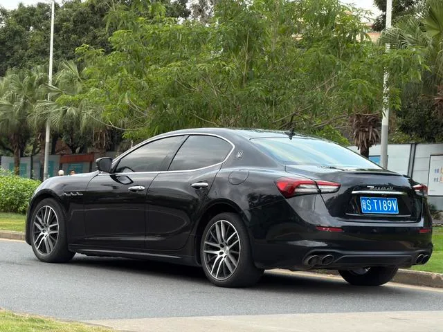Maserati Ghibli 2018 3.0T Standard Edition exterior photo 4 Maserati Ghibli 2018 3.0T Standard Edition exterior photo 4