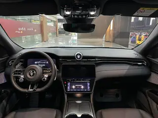 Maserati Grecale 2023 2.0T GT interior photo 10 Maserati Grecale 2023 2.0T GT interior photo 10