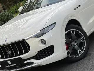 Maserati Levante 2016 3.0T Levante interior photo 14 Maserati Levante 2016 3.0T Levante interior photo 14