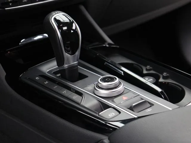 Maserati Levante 2016 3.0T Levante exterior photo 9 Maserati Levante 2016 3.0T Levante exterior photo 9