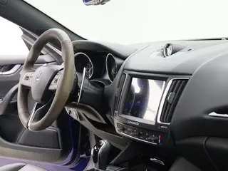 Maserati Levante 2016 3.0T Levante interior photo 12 Maserati Levante 2016 3.0T Levante interior photo 12