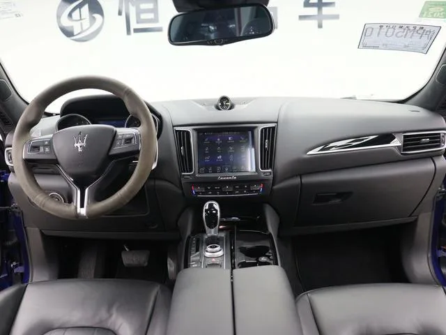 Maserati Levante 2016 3.0T Levante interior photo 13 Maserati Levante 2016 3.0T Levante interior photo 13