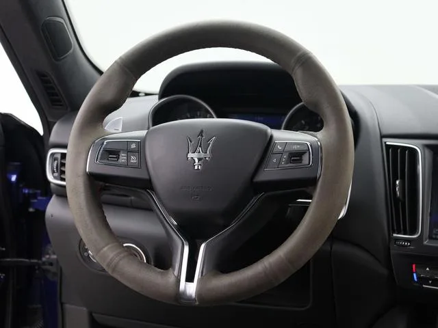 Maserati Levante 2016 3.0T Levante interior photo 14 Maserati Levante 2016 3.0T Levante interior photo 14