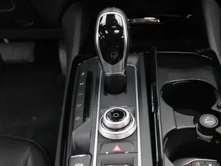 Maserati Levante 2016 3.0T Levante interior photo 18 Maserati Levante 2016 3.0T Levante interior photo 18