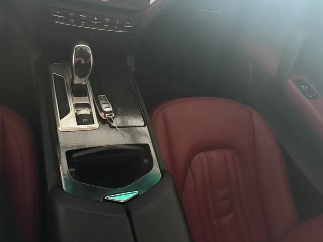 Maserati Ghibli 2014 3.0T Standard Edition interior photo 12 Maserati Ghibli 2014 3.0T Standard Edition interior photo 12
