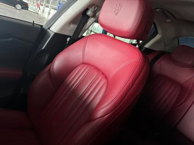 Maserati Ghibli 2014 3.0T Standard Edition interior photo 14 Maserati Ghibli 2014 3.0T Standard Edition interior photo 14