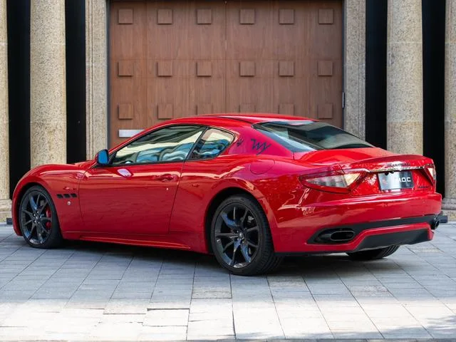 Maserati GranTurismo 2013 4.7L Sport Automatic exterior foto 5 Maserati GranTurismo 2013 4.7L Sport Automatic exterior foto 5