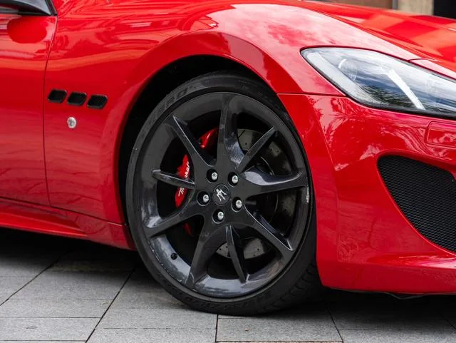 Maserati GranTurismo 2013 4.7L Sport Automatic interior foto 18 Maserati GranTurismo 2013 4.7L Sport Automatic interior foto 18