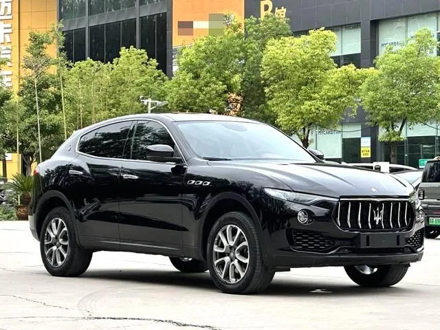 Maserati Levante 2016 3.0T Levante exterior foto 3 Maserati Levante 2016 3.0T Levante exterior foto 3