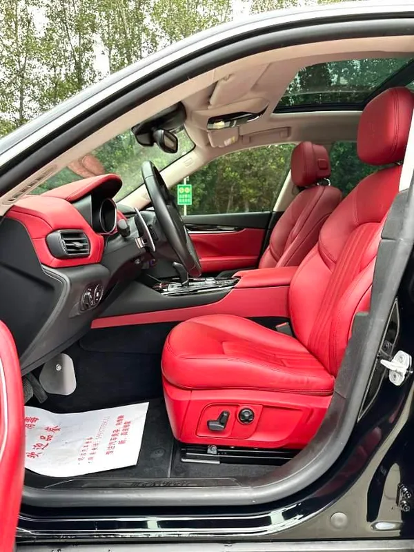 Maserati Levante 2016 3.0T Levante exterior foto 5 Maserati Levante 2016 3.0T Levante exterior foto 5
