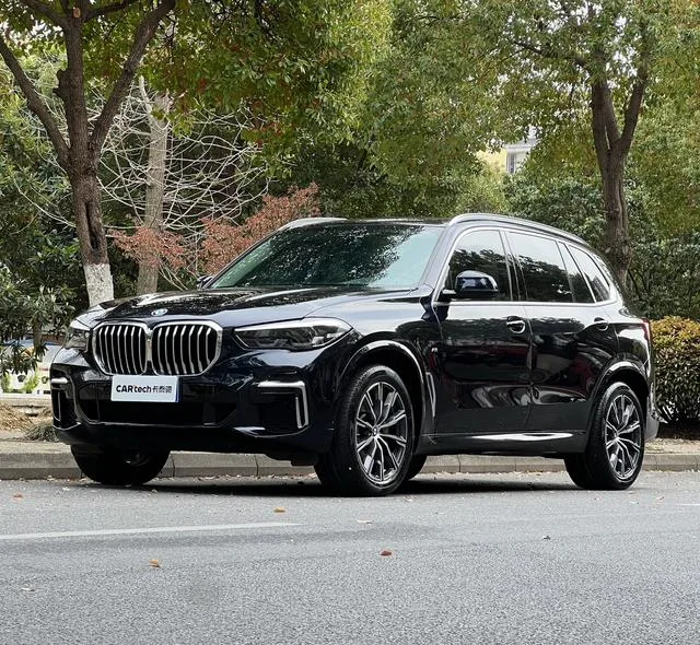 BMW X5 2022 xDrive 30Li M Sports suit exterior photo 1 BMW X5 2022 xDrive 30Li M Sports suit exterior photo 1