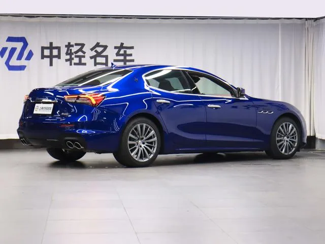 Maserati Ghibli 2022 3.0T Modena exterior photo 3