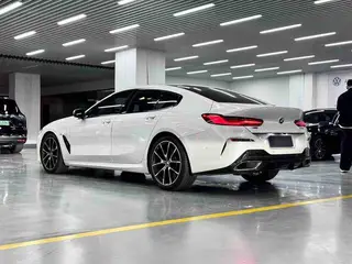 BMW 8 Series 2021 Restyling 840i xDrive Four-door coupe M Sports suit interior photo 7 BMW 8 Series 2021 Restyling 840i xDrive Four-door coupe M Sports suit interior photo 7