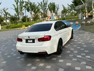 BMW 3 Series 2019 320i M Edición nocturna deportiva exterior foto 7 BMW 3 Series 2019 320i M Edición nocturna deportiva exterior foto 7
