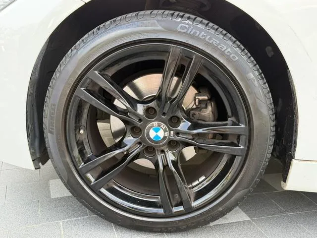 BMW 3 Series 2019 320i M Edición nocturna deportiva exterior foto 8 BMW 3 Series 2019 320i M Edición nocturna deportiva exterior foto 8