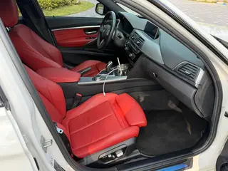 BMW 3 Series 2019 320i M Edición nocturna deportiva interior foto 12 BMW 3 Series 2019 320i M Edición nocturna deportiva interior foto 12