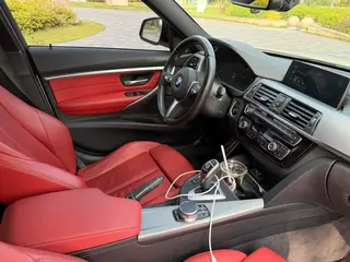 BMW 3 Series 2019 320i M Edición nocturna deportiva interior foto 13 BMW 3 Series 2019 320i M Edición nocturna deportiva interior foto 13