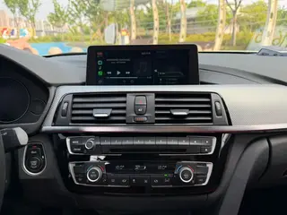 BMW 3 Series 2019 320i M Edición nocturna deportiva interior foto 14 BMW 3 Series 2019 320i M Edición nocturna deportiva interior foto 14
